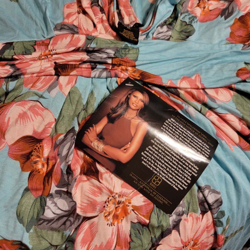 NWT IMAN Floral Maxi Dress in Light Blue and Coral - Picture 6 of 11